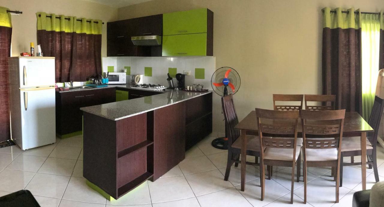 Les Lauriers Apartamento Flic-en-Flacq Exterior foto
